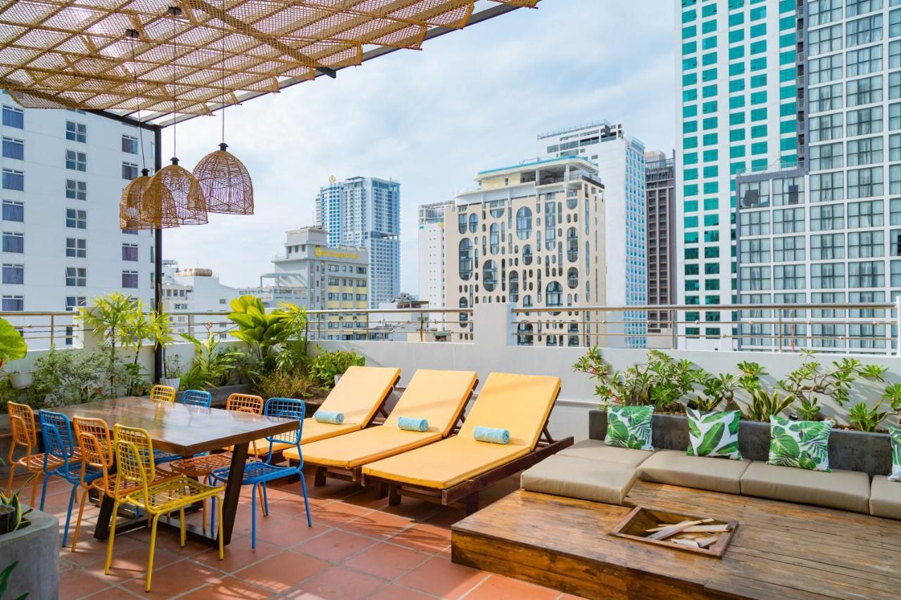 Azura Gold Hotel & Apartment Нячанг Екстер'єр фото