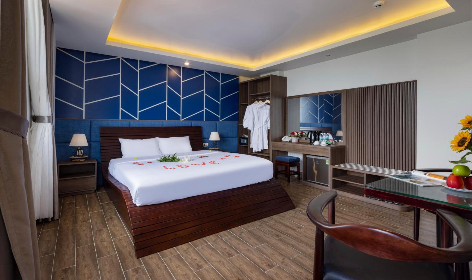 Azura Gold Hotel & Apartment Нячанг Екстер'єр фото