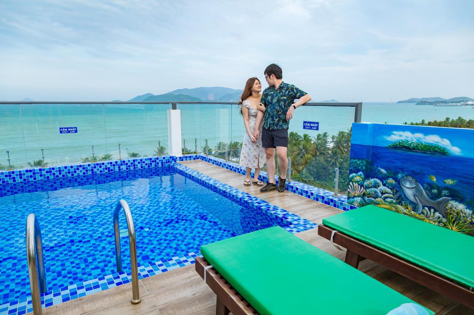 Azura Gold Hotel & Apartment Нячанг Екстер'єр фото
