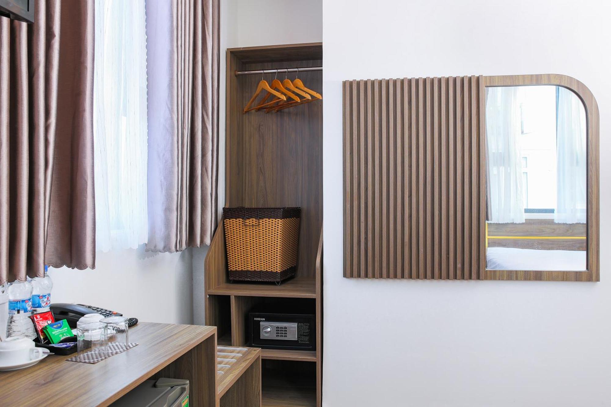 Azura Gold Hotel & Apartment Нячанг Екстер'єр фото