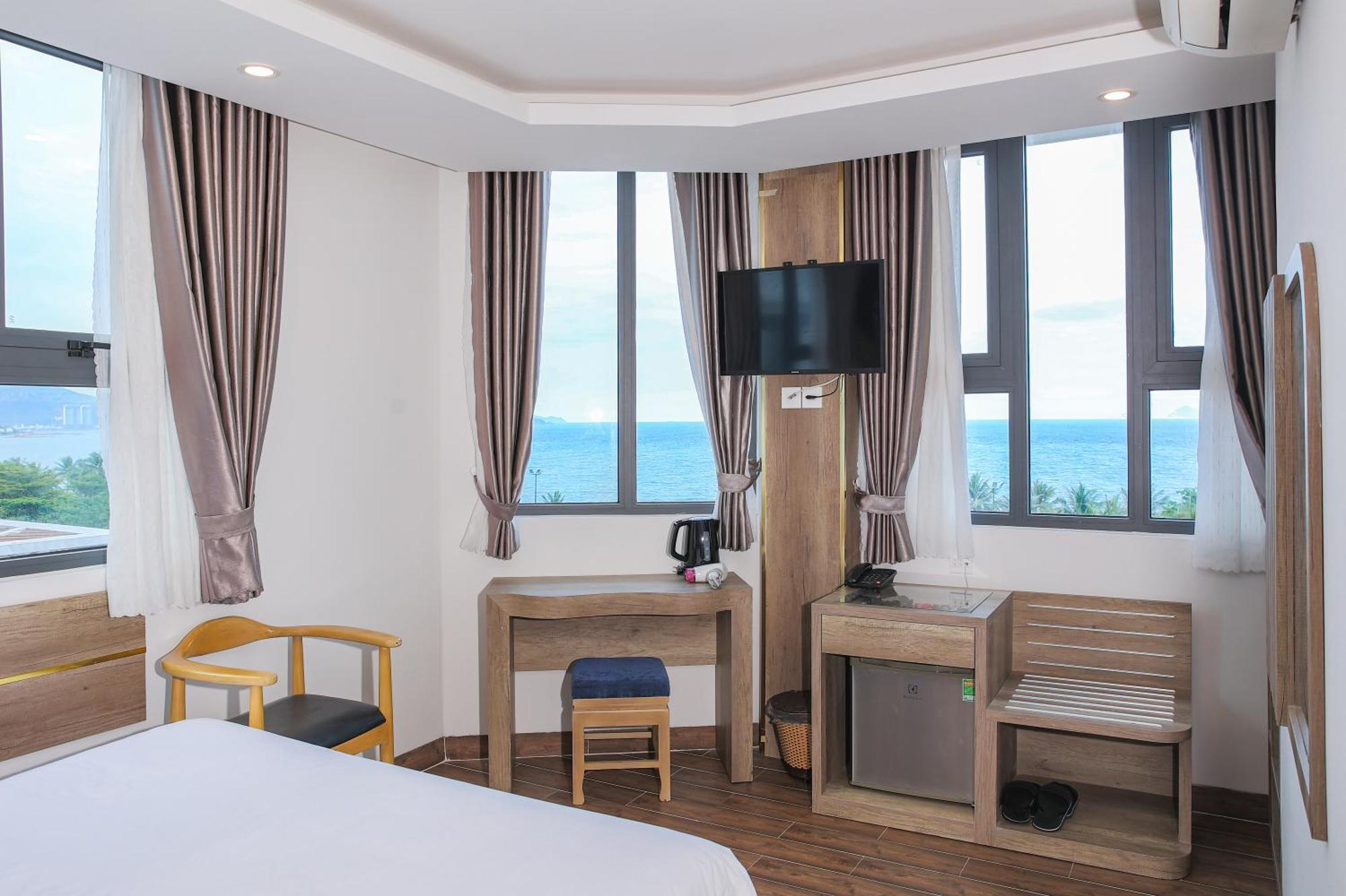Azura Gold Hotel & Apartment Нячанг Екстер'єр фото