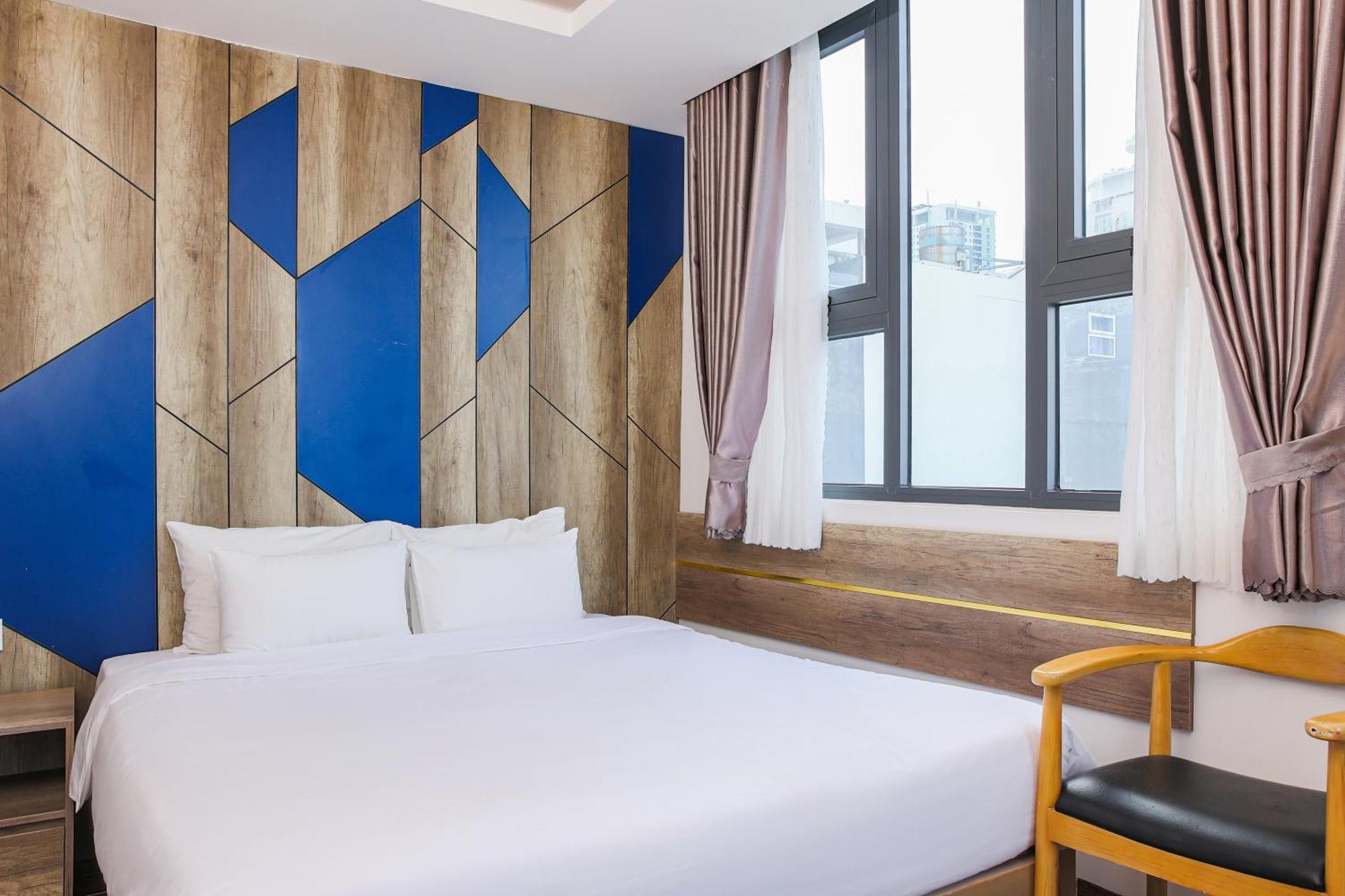 Azura Gold Hotel & Apartment Нячанг Екстер'єр фото