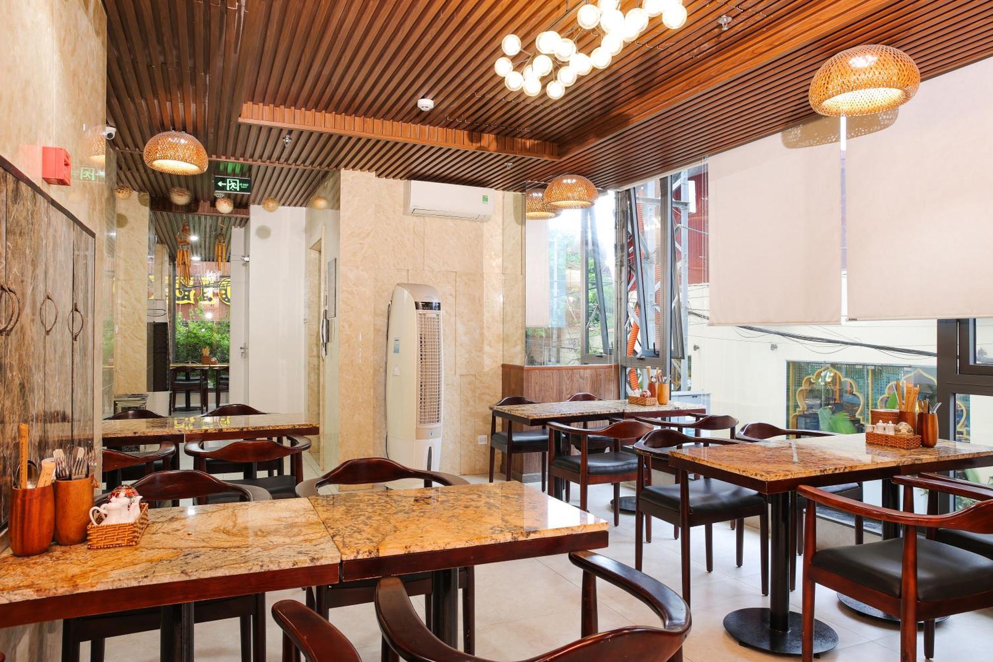 Azura Gold Hotel & Apartment Нячанг Екстер'єр фото